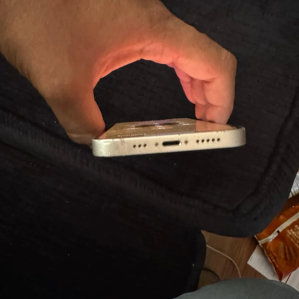 Black Smartphone Apple iPhone 13